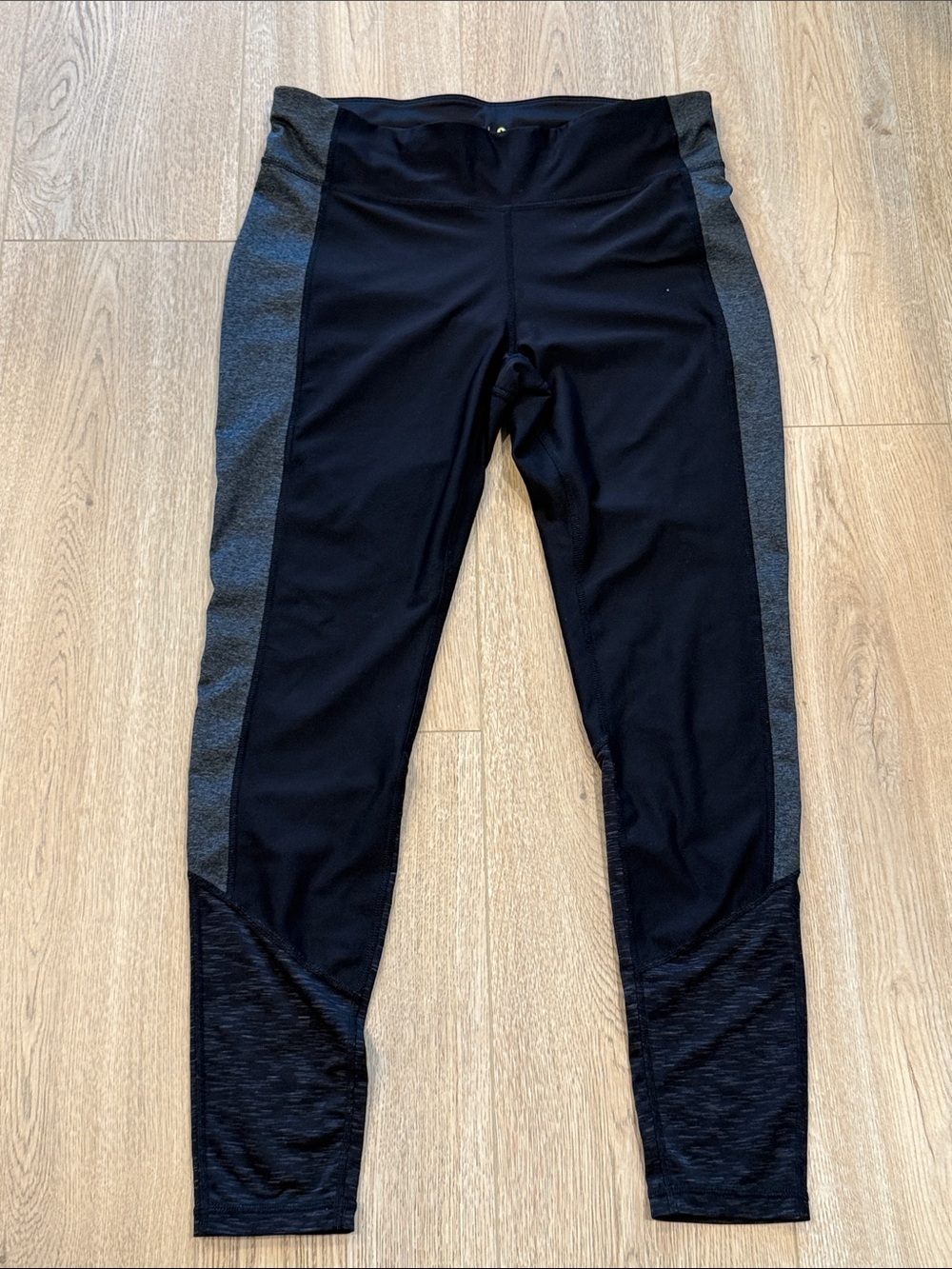 Xersion Black Leggings with Heather Gray Side Panels